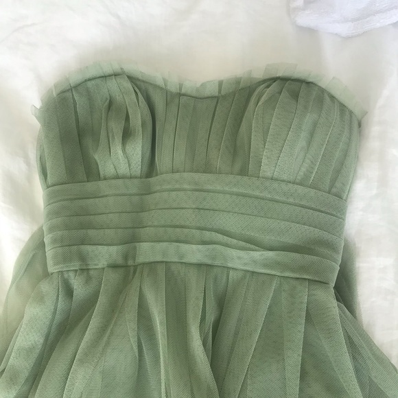 COPY - Vera Wang original bridesmaid / prom dress. Size 4 - Picture 6 of 10